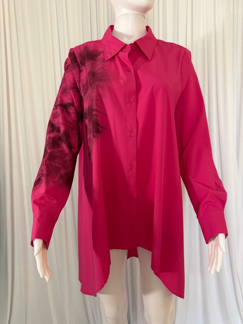 DG2 Diane Gilman Artistic Pink Asymmetrical Tunic Blouse M NWOT